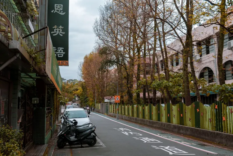 企事业团餐服务方案对比：食堂托管与自主运营的优劣分析