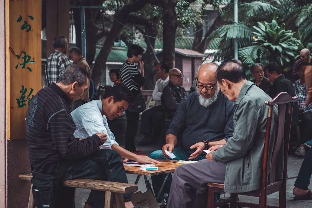 重庆粲然餐饮管理有限公司食堂承包服务流程与标准化管理规范